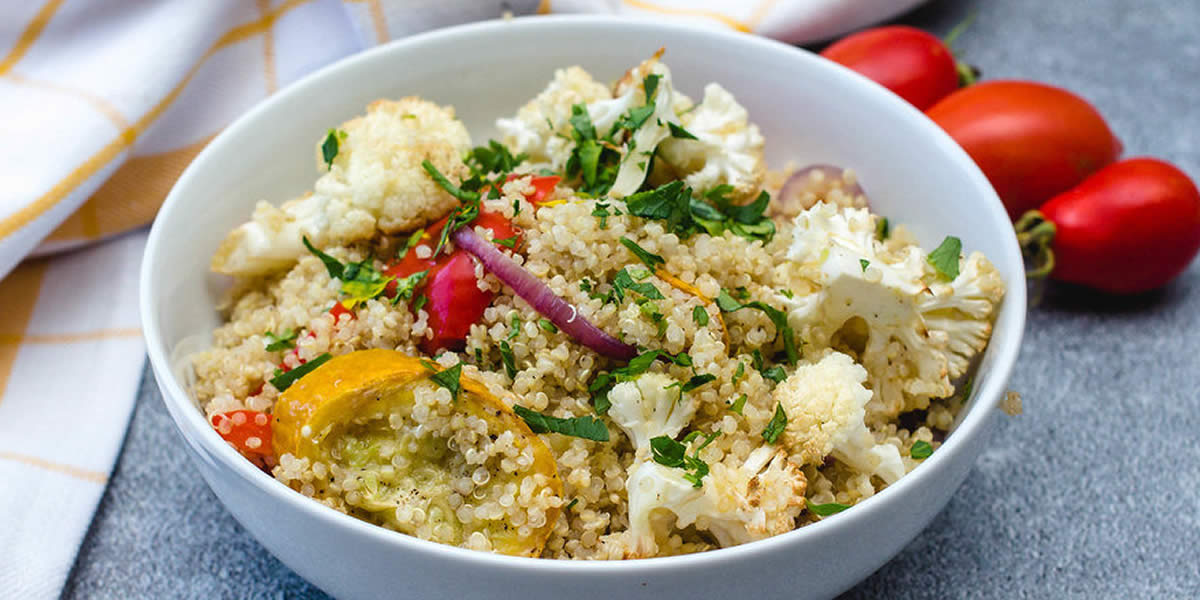 Quinoa bowl with roasted vegetables